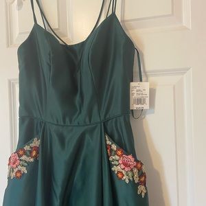 NWT Davis Bridal Prom Dress